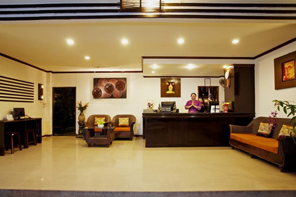 Bamboo Beach Hotel & Spa Patong Bagian luar foto