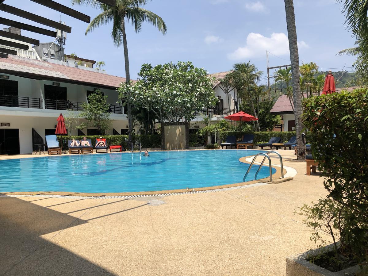 Bamboo Beach Hotel & Spa Patong Bagian luar foto
